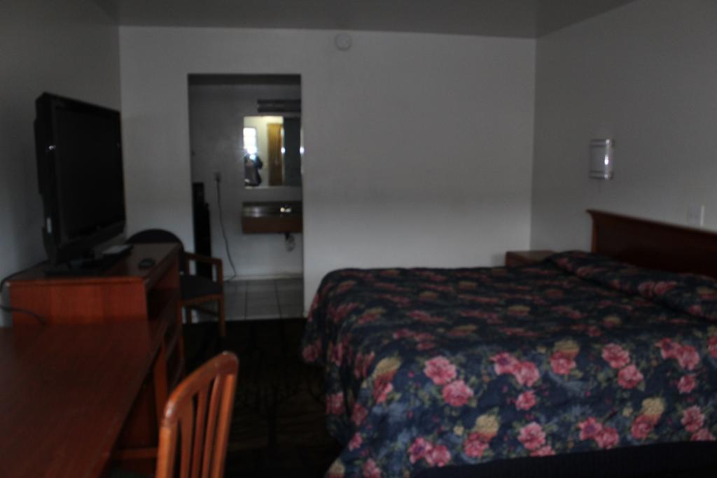 Best Interstate Inn Wheat Ridge Exterior photo
