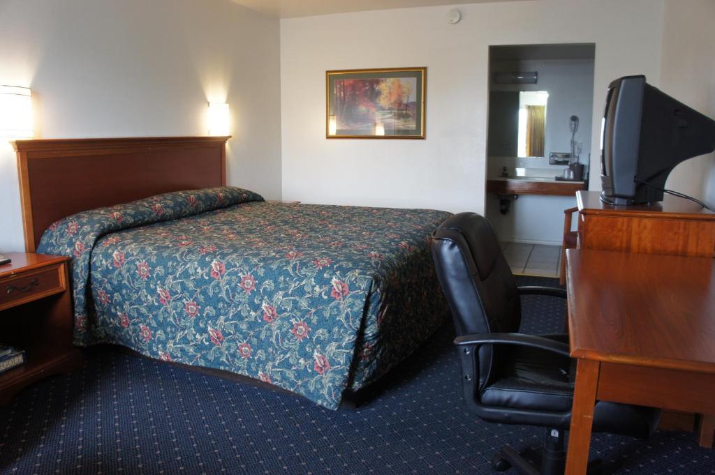 Best Interstate Inn Wheat Ridge Room photo