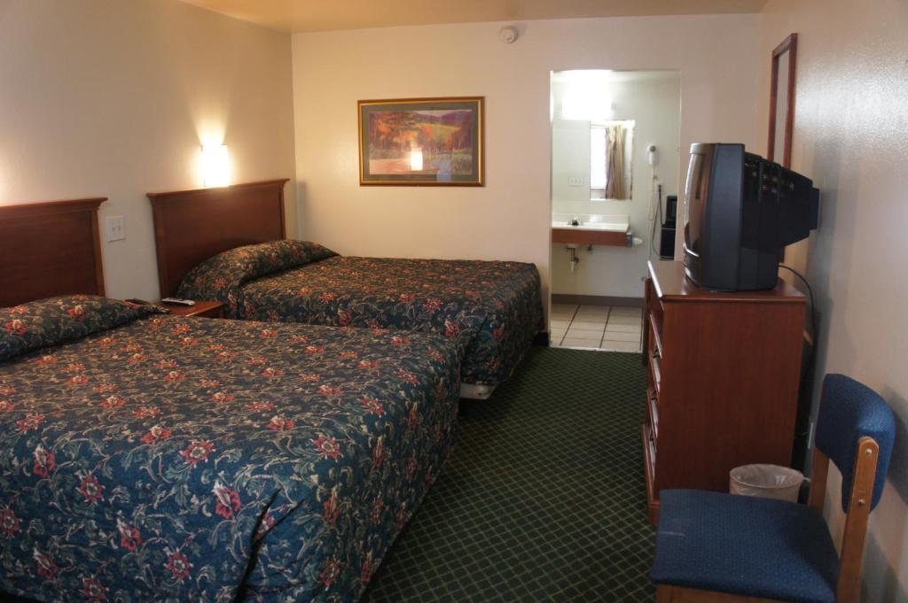 Best Interstate Inn Wheat Ridge Room photo